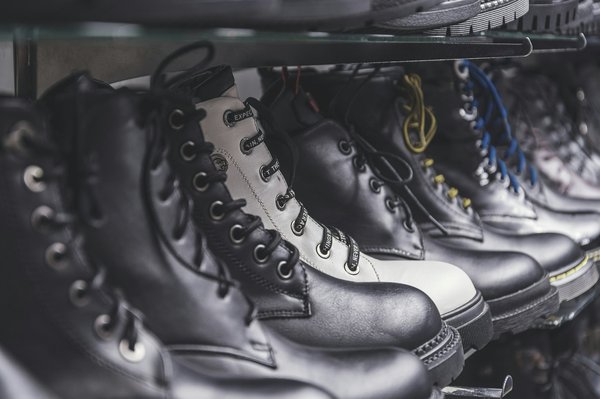 Les chaussures militaires, des équipements indispensables