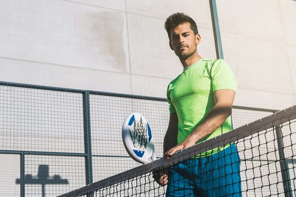 Tout ce qu'il faut savoir sur le padel pour progresser